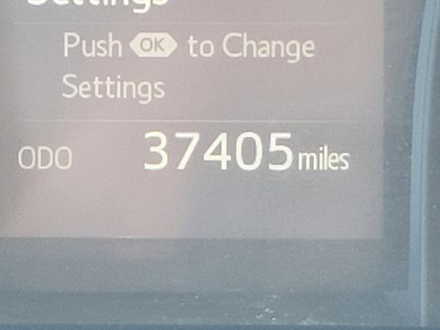 Used 2018 Toyota Camry SE image 28