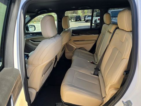 New 2026 Jeep Grand Cherokee Limited AWD/4WD image 10