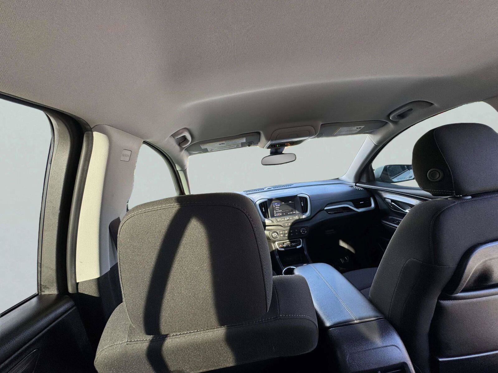 Used 2024 GMC Terrain SLE FWD image 37