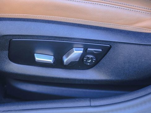 Certified 2023 BMW 530e w/ Convenience Package RWD image 18