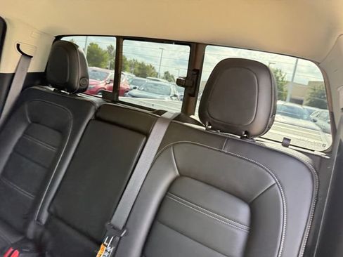 Used 2022 GMC Canyon Denali RWD image 27