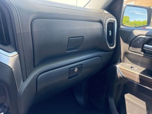 Used 2022 Chevrolet Silverado 1500 LT AWD/4WD image 26