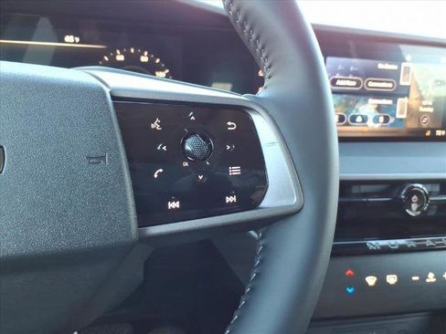 Certified 2025 Nissan Murano SV w/ Cargo Package image 22