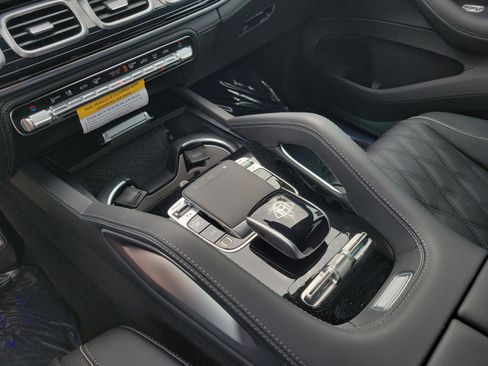 New 2026 Mercedes-Benz Maybach GLS 600 4MATIC image 20