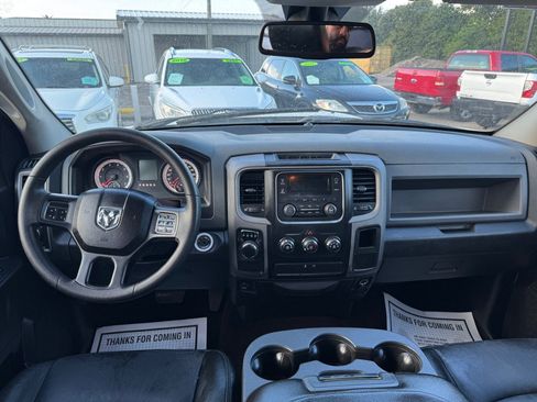 Used 2015 RAM 1500 Express RWD image 14