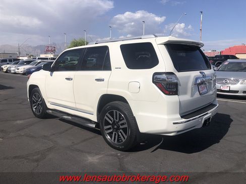 Used 2018 Toyota 4Runner Limited image 5