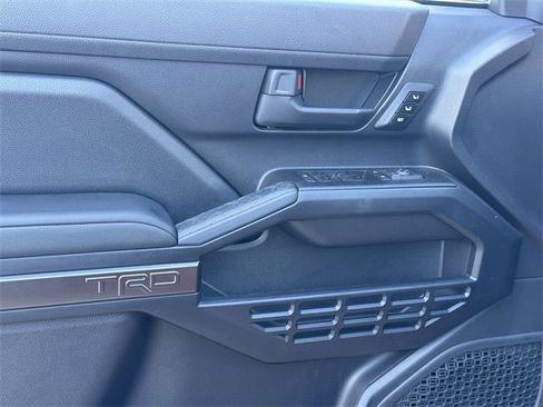 Used 2025 Toyota 4Runner TRD Off-Road Premium image 29