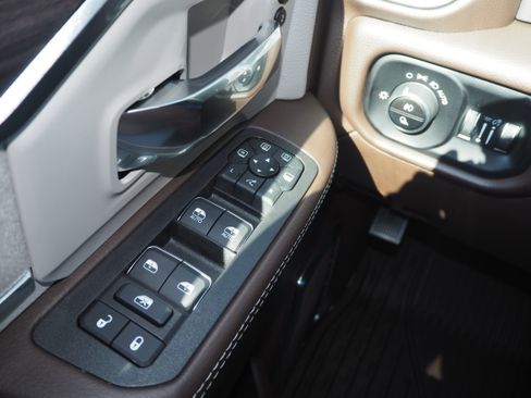 New 2026 RAM 3500 Laramie image 32