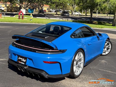 Used 2025 Porsche 911 GT3 RWD image 62
