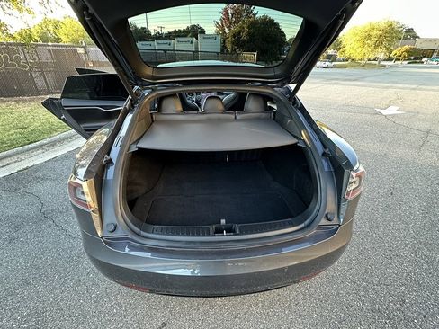 Used 2018 Tesla Model S 100D image 31