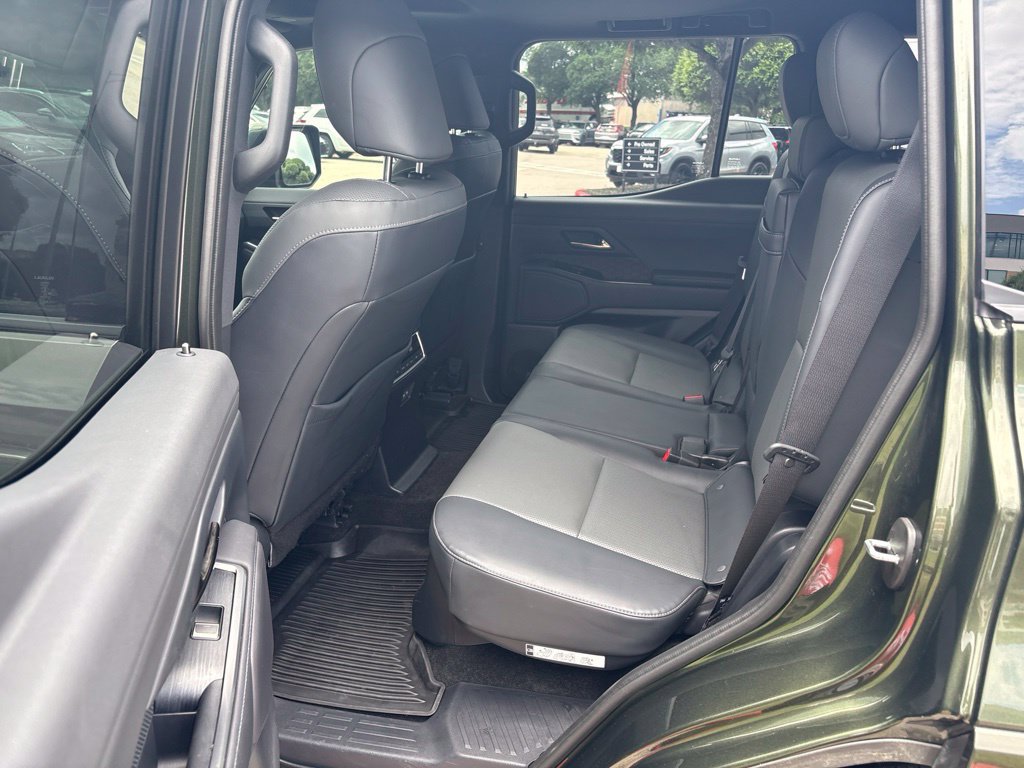 Certified 2025 Lexus GX 550 w/ Cold Area Package AWD/4WD image 21