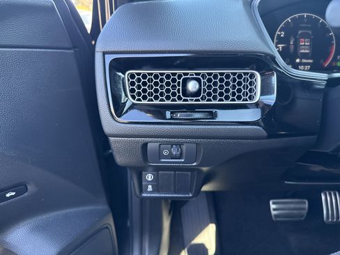 Certified 2024 Honda Civic Sport image 19