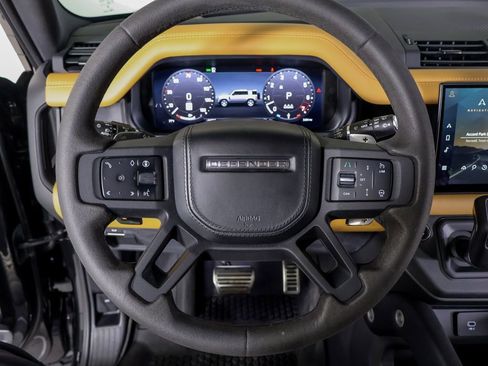 Used 2024 Land Rover Defender 110 V8 AWD/4WD image 24