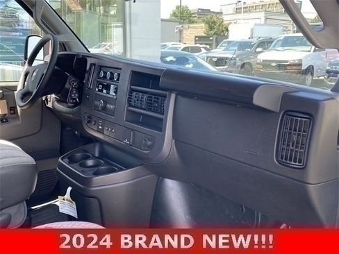 Used 2024 Chevrolet Express 2500 w/ Driver Convenience Package image 25