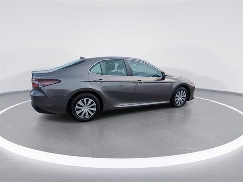 Used 2023 Toyota Camry LE image 8