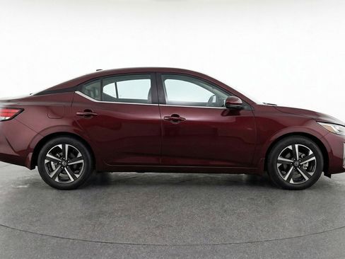 Used 2025 Nissan Sentra SV FWD image 11