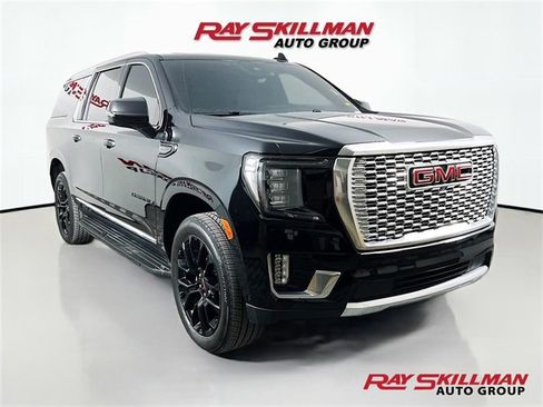 Used 2024 GMC Yukon XL Denali w/ Advanced Technology Package image 1