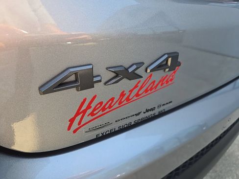 Used 2023 Jeep Compass Trailhawk AWD/4WD image 21