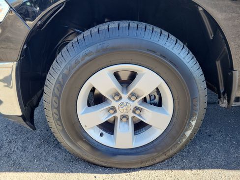 Used 2023 RAM 1500 Classic SLT w/ Trailer & Traction Group image 30