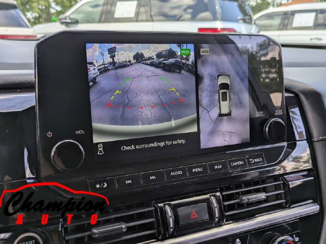 Used 2022 Nissan Pathfinder SL w/ SL Premium Package FWD image 26