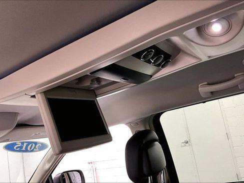 Used 2015 Chrysler Town & Country Touring-L w/ Driver Convenience Group FWD image 31