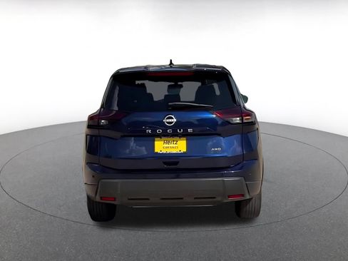 Used 2025 Nissan Rogue SV AWD/4WD image 7