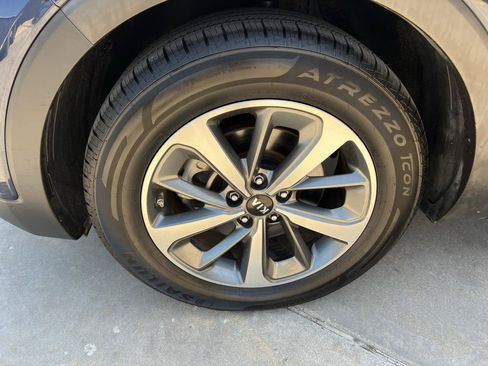 Used 2019 Kia Sorento EX FWD image 74