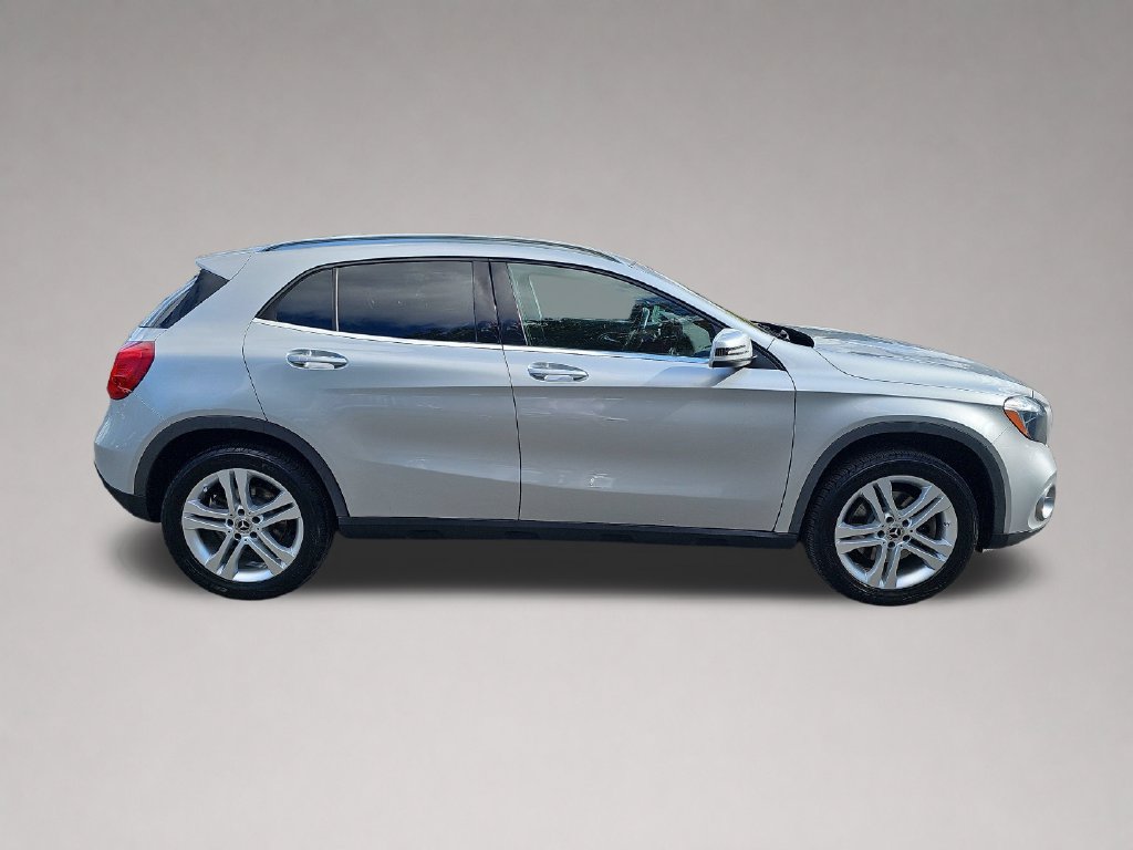 Used 2019 Mercedes-Benz GLA 250 4MATIC image 2