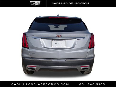 Used 2025 Cadillac XT5 Premium Luxury image 6