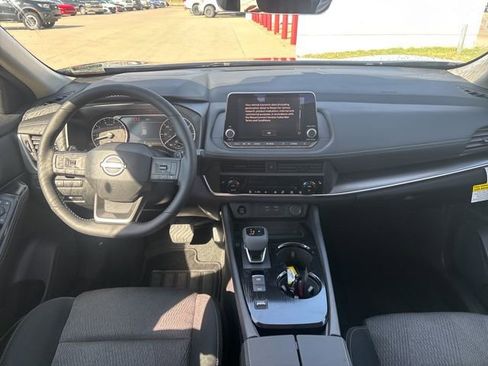 New 2026 Nissan Rogue SV FWD image 10