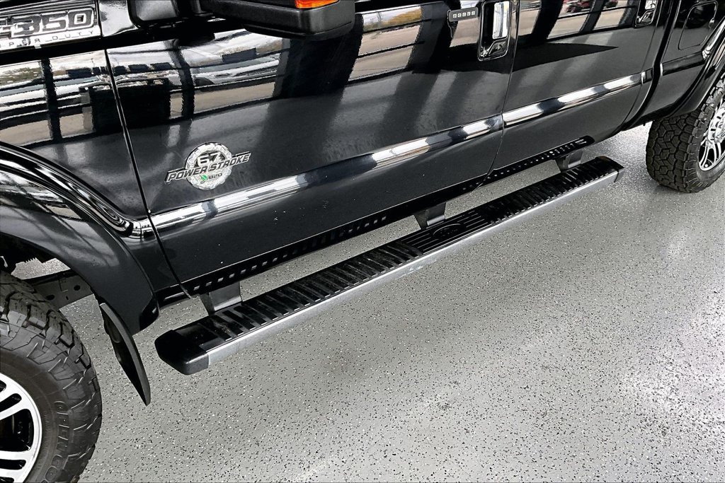 Used 2016 Ford F350 Platinum w/ Platinum Package AWD/4WD image 35