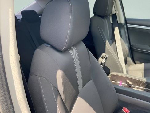 Used 2018 Honda Civic EX image 8
