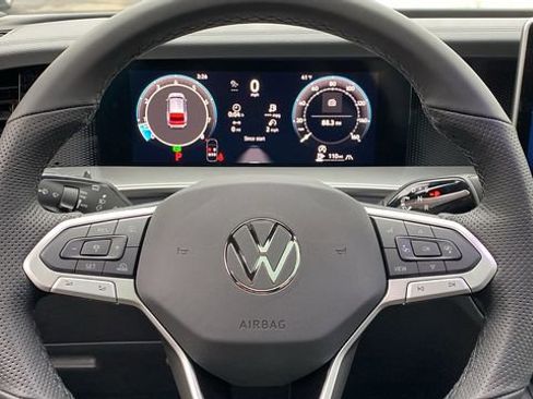New 2026 Volkswagen Tiguan SE R-Line AWD/4WD image 14