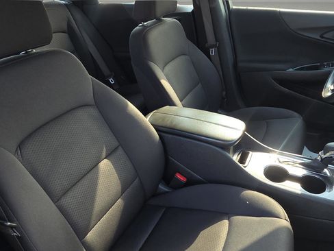 Used 2024 Chevrolet Malibu LT image 16