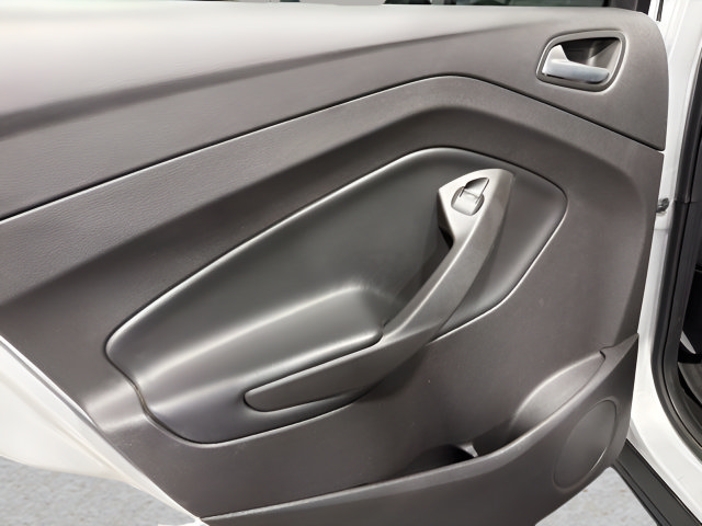 Used 2018 Ford Escape SE FWD image 28