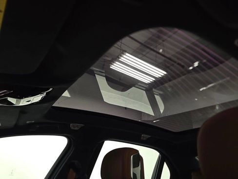 Used 2025 BMW 760i xDrive w/ Executive Package AWD/4WD image 11