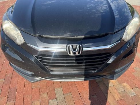 Used 2017 Honda HR-V LX image 22