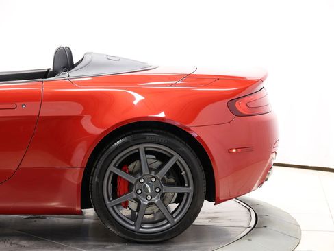 Used 2008 Aston Martin V8 Vantage Roadster RWD image 8
