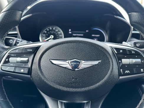Used 2023 Genesis G70 2.0T image 23