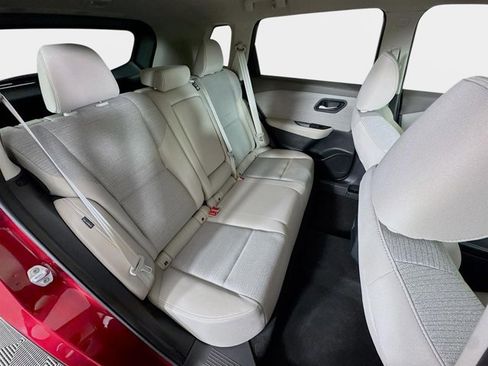 Certified 2023 Nissan Rogue SV image 26