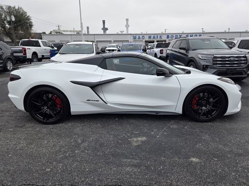 Used 2024 Chevrolet Corvette Z06 image 5