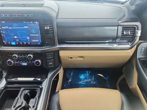 Used 2023 Ford F350 Lariat w/ Tow Technology Package image 39