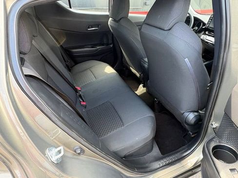 Used 2021 Toyota C-HR LE FWD image 20