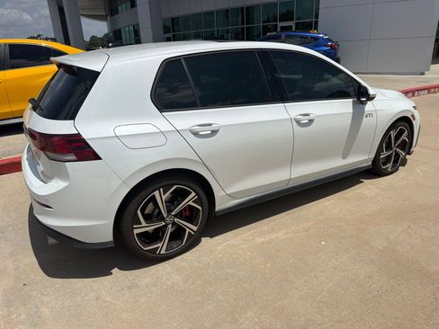 Used 2025 Volkswagen GTI SE FWD image 4