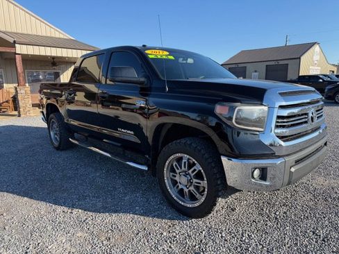 Used 2017 Toyota Tundra SR5 w/ SR5 Upgrade Package image 5