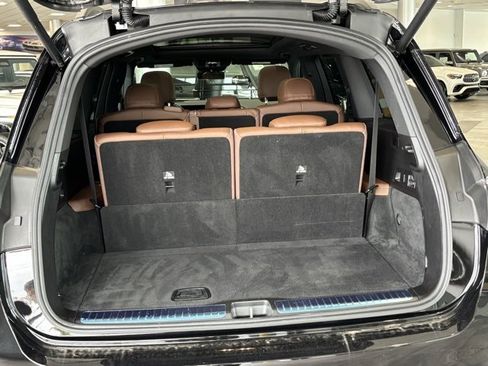 Used 2025 Mercedes-Benz GLS 450 4MATIC image 32
