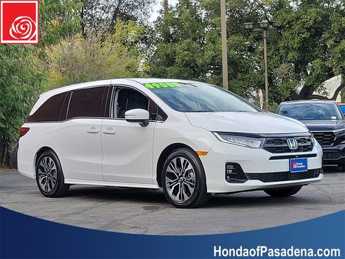 Certified 2026 Honda Odyssey Elite image 8