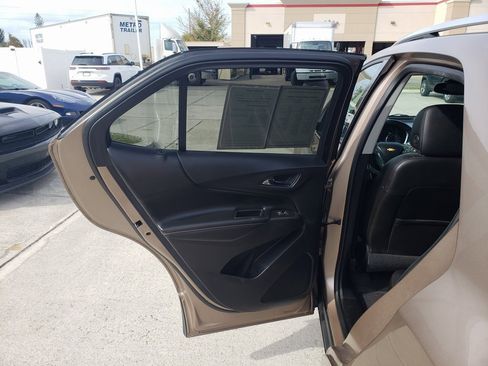 Used 2019 Chevrolet Equinox Premier image 14