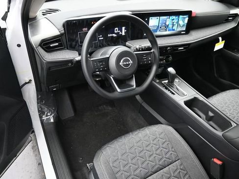 New 2026 Nissan Kicks SV w/ SV Premium Package FWD image 15