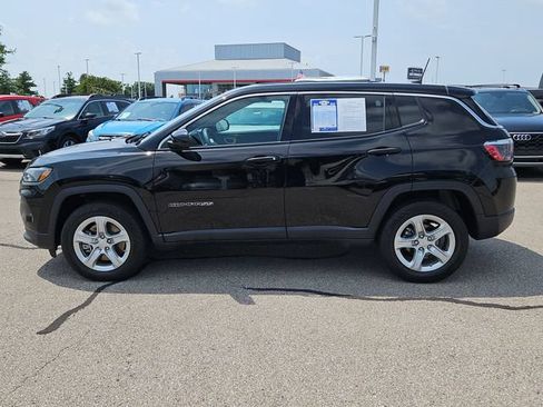 Used 2024 Jeep Compass Sport AWD/4WD image 2